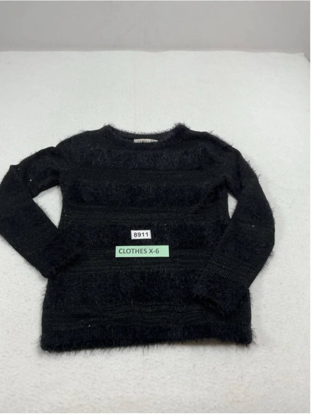 Womans Excellent Loft Pullover Sweater Black SP Sparkly Long Sleeve